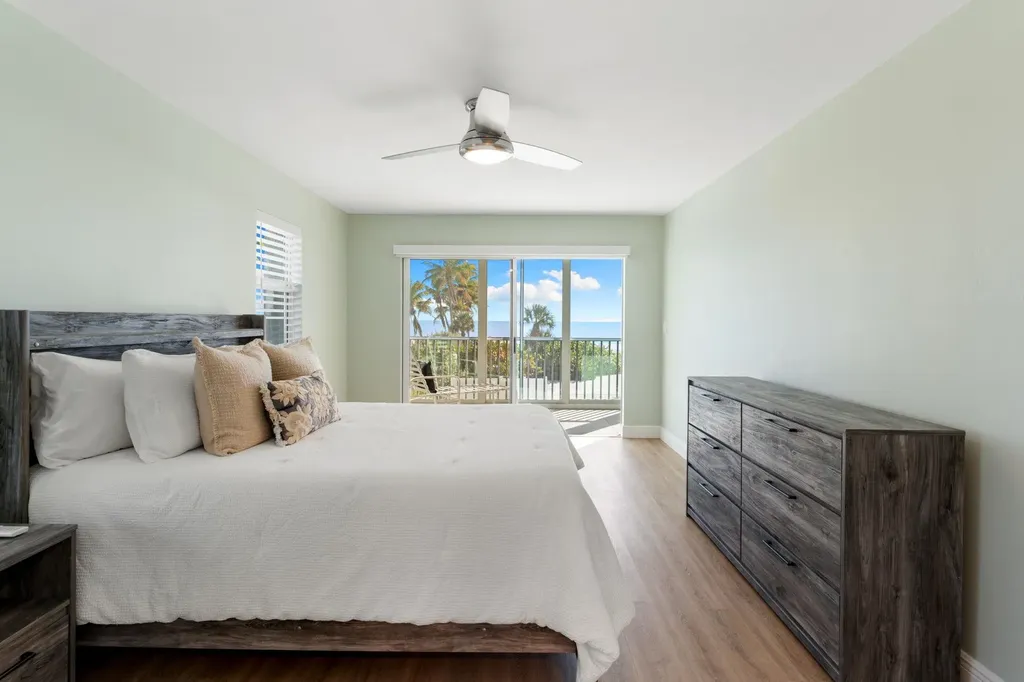 3049 W Gulf Drive Sanibel FL 33957