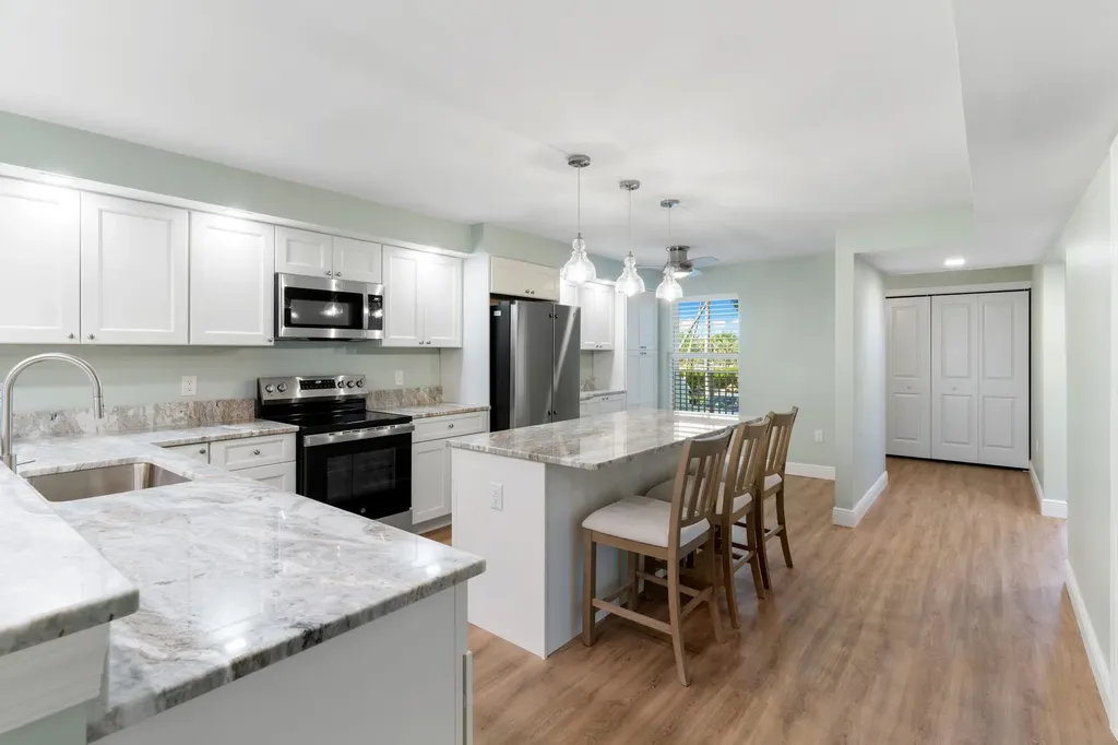 3049 W Gulf Drive Sanibel FL 33957