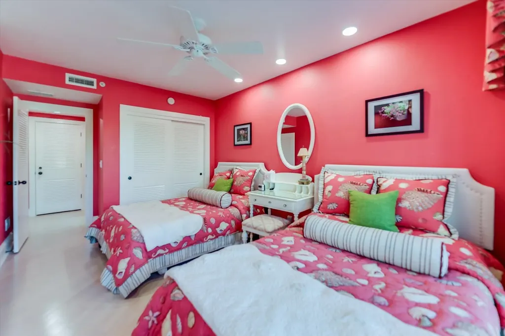 1647 Lands End Village Captiva FL 33924