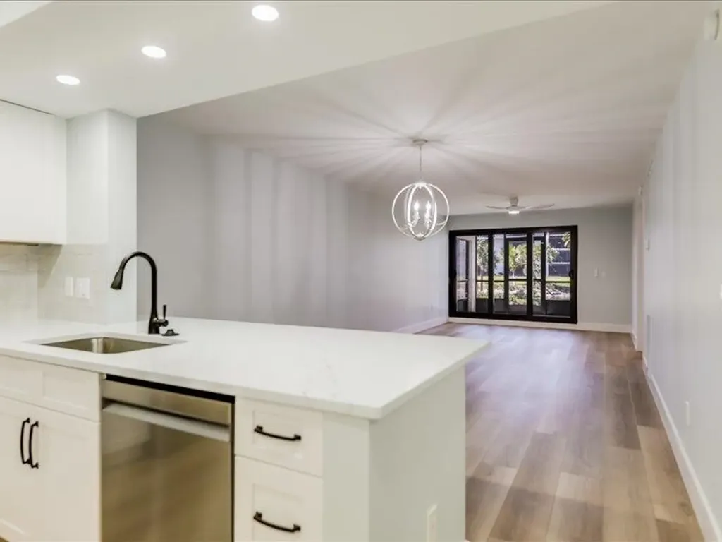 2445 W Gulf Drive Sanibel FL 33957