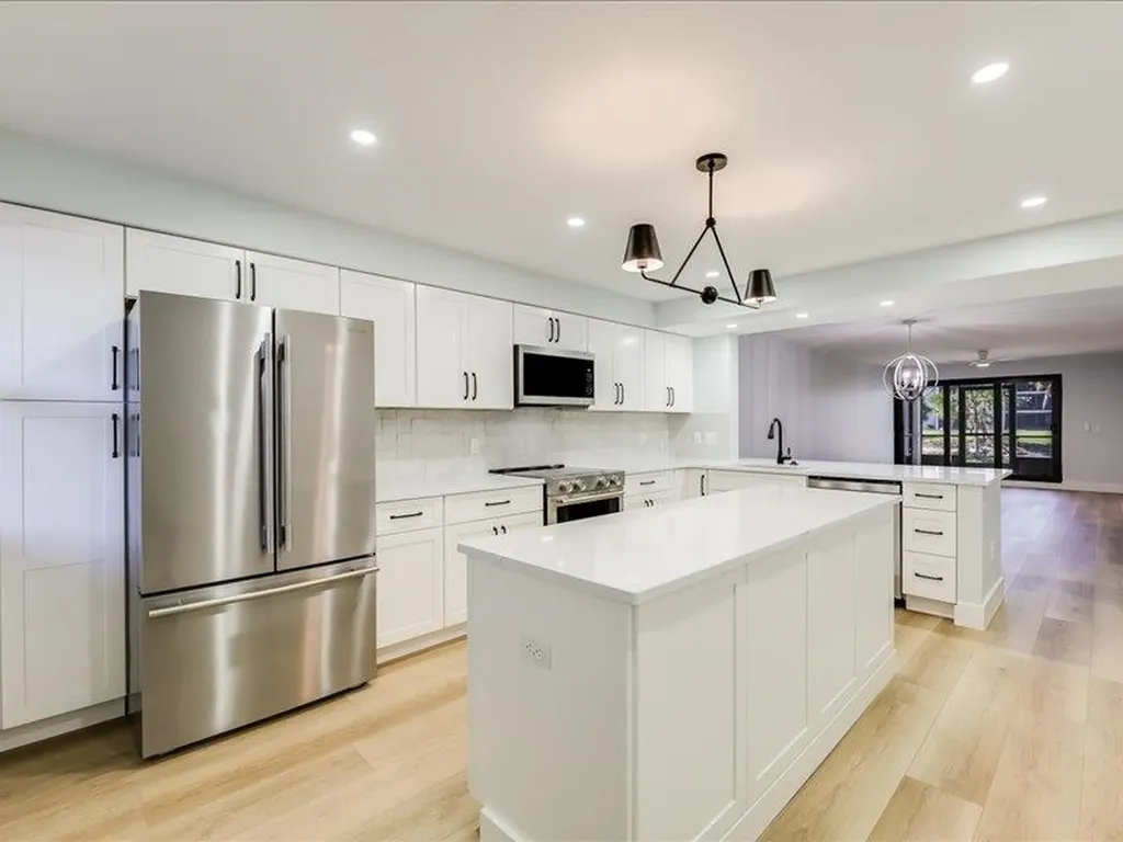 2445 W Gulf Drive Sanibel FL 33957