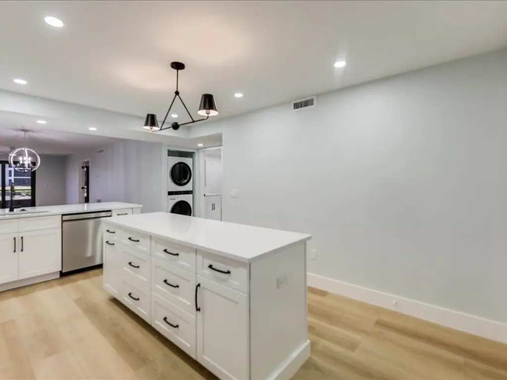 2445 W Gulf Drive Sanibel FL 33957