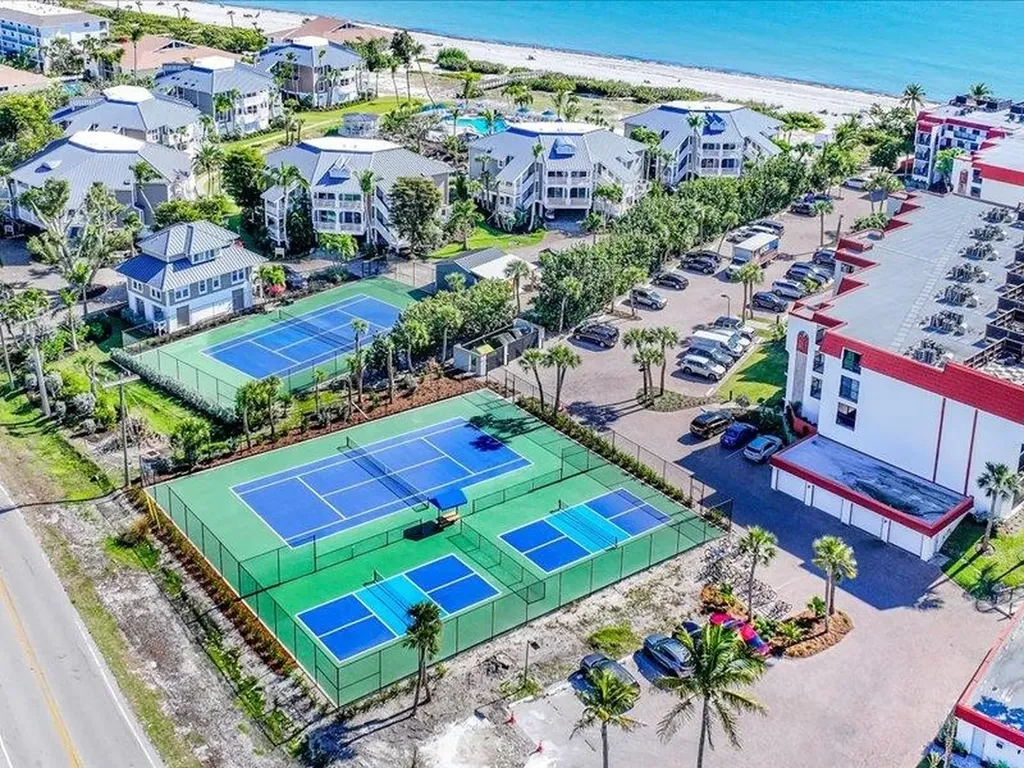 2445 W Gulf Drive Sanibel FL 33957