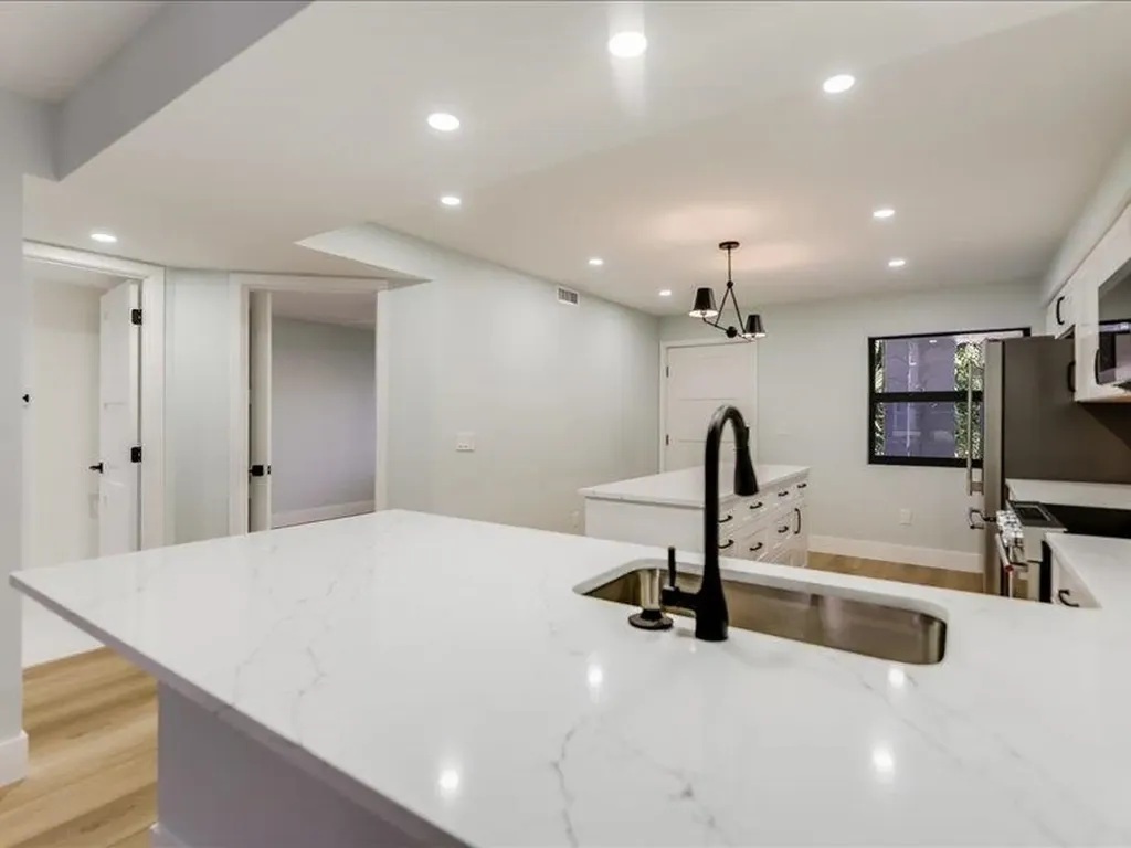 2445 W Gulf Drive Sanibel FL 33957