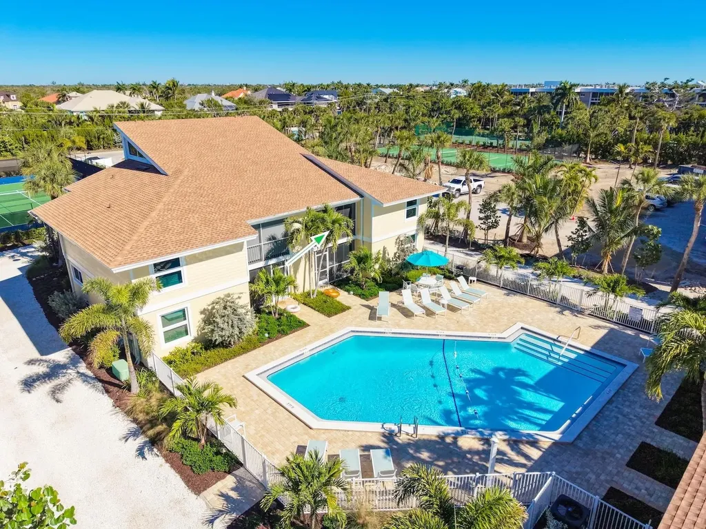 2321 W Gulf Drive Sanibel FL 33957