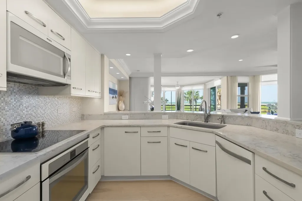 1641 Lands End Village Captiva FL 33924