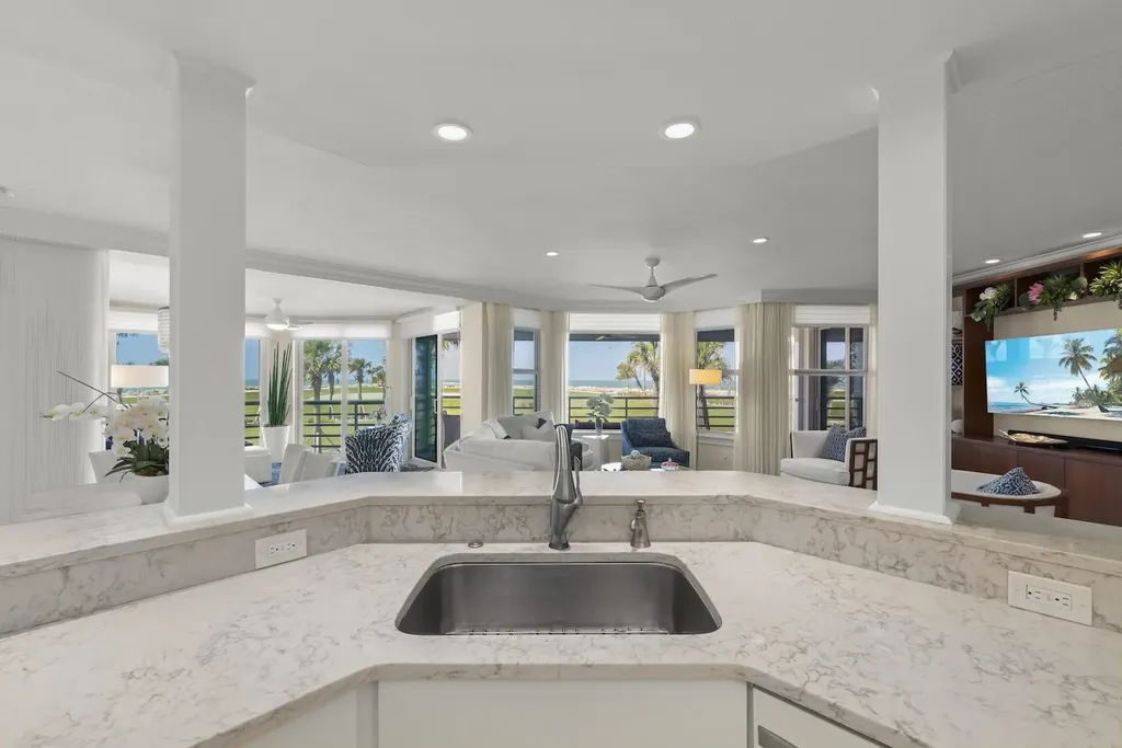 1641 Lands End Village Captiva FL 33924