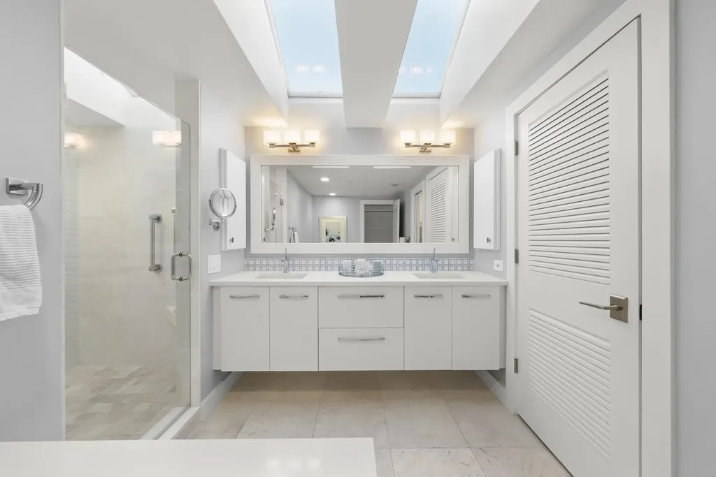 1641 Lands End Village Captiva FL 33924