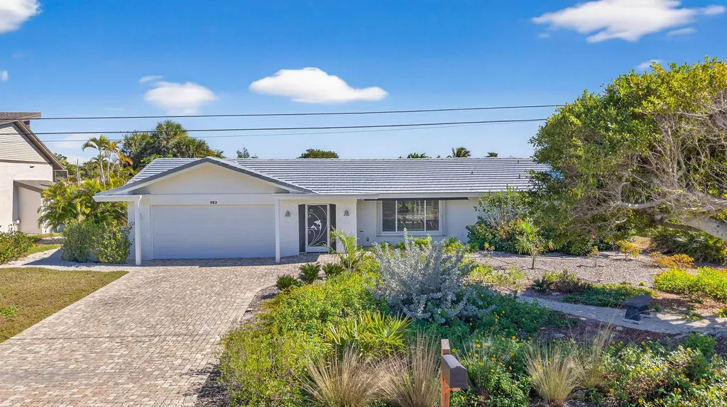 952 Kings Crown Drive Sanibel FL 33957