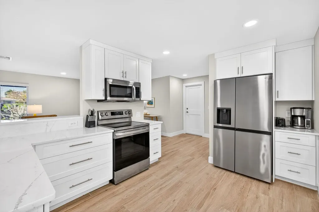 952 Kings Crown Drive Sanibel FL 33957