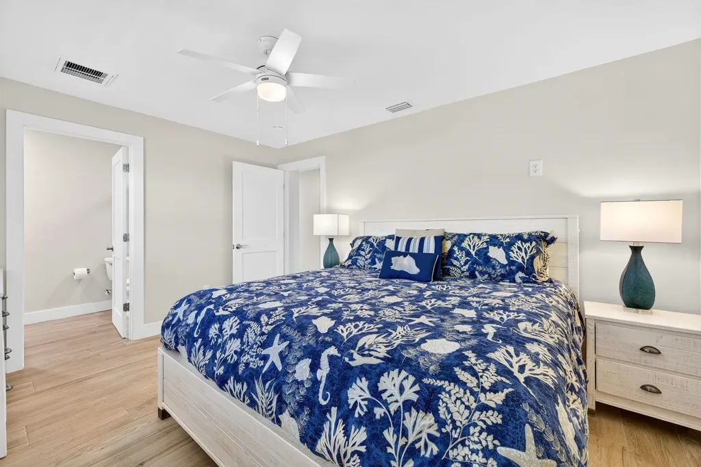 952 Kings Crown Drive Sanibel FL 33957