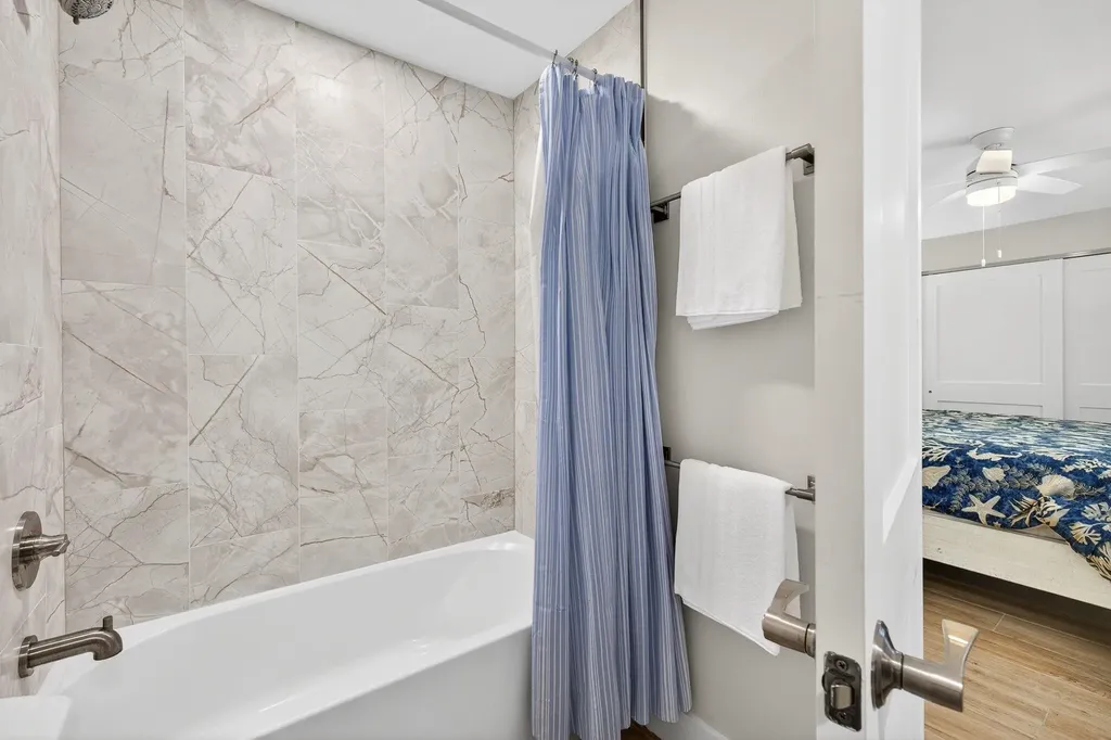 952 Kings Crown Drive Sanibel FL 33957