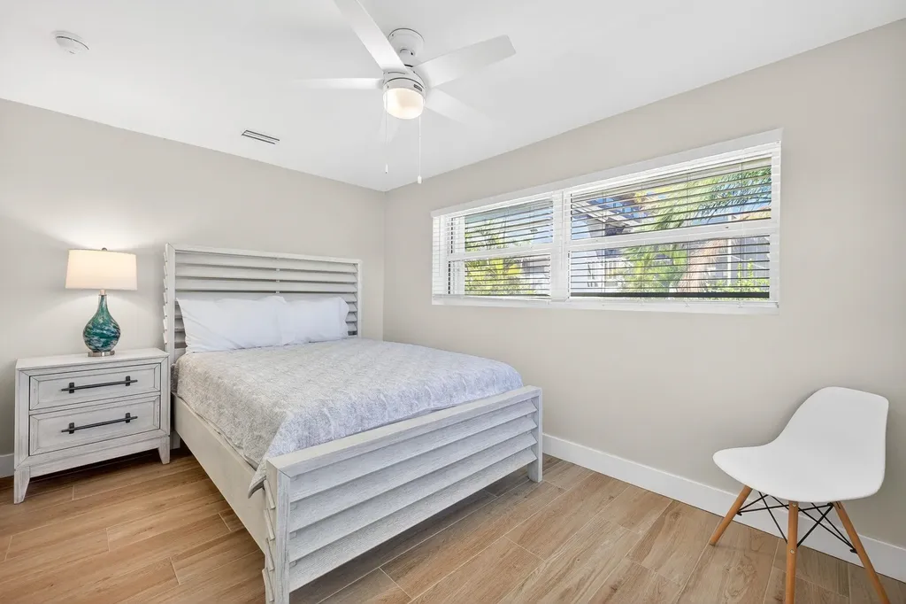 952 Kings Crown Drive Sanibel FL 33957