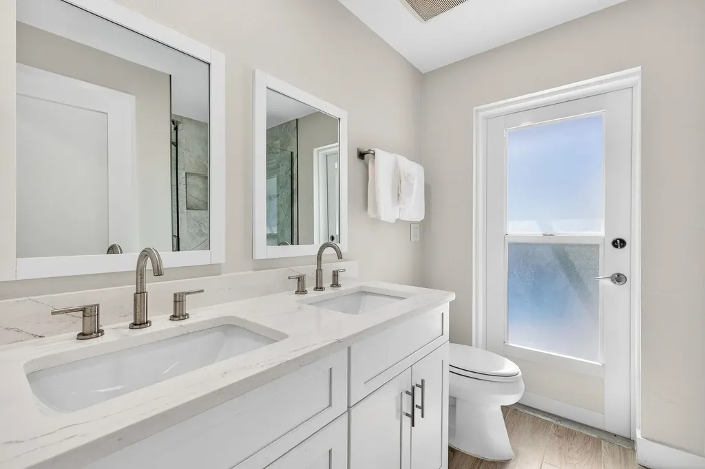 952 Kings Crown Drive Sanibel FL 33957