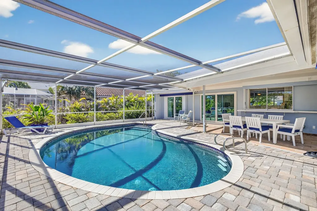 952 Kings Crown Drive Sanibel FL 33957