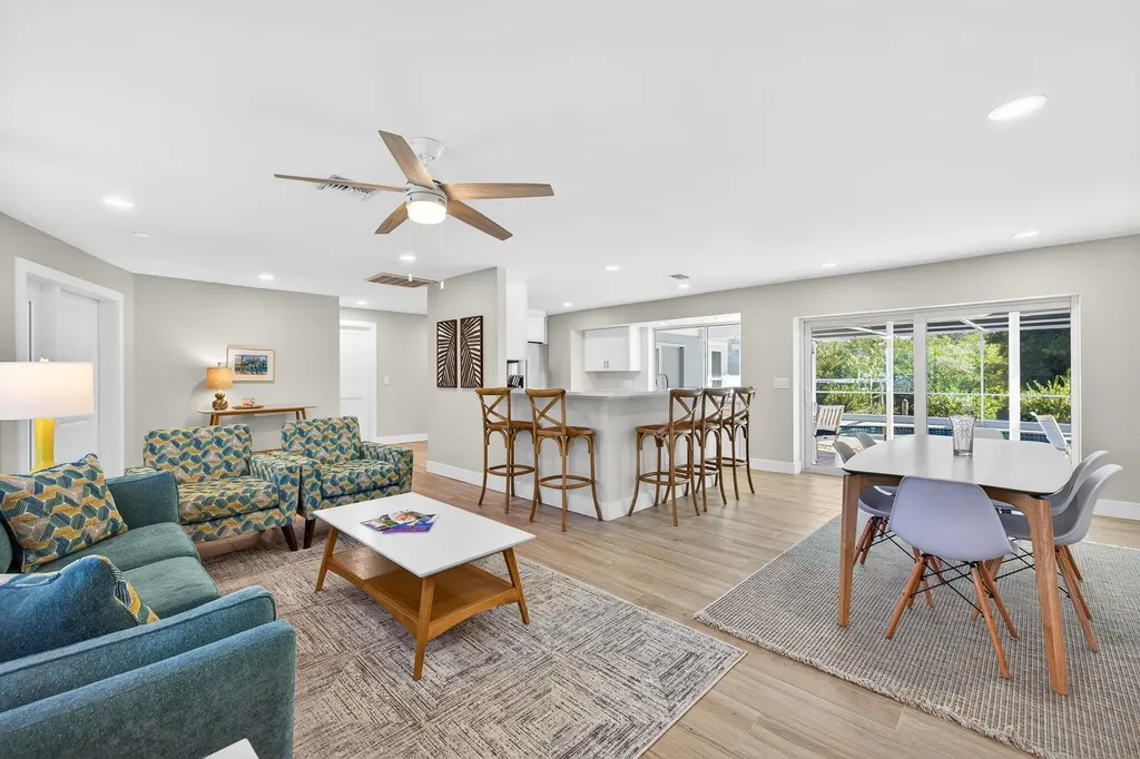 952 Kings Crown Drive Sanibel FL 33957