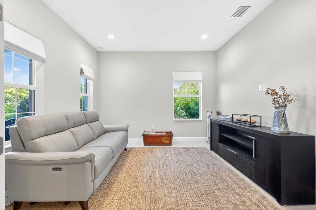 17827 Saddlebunch Key Fort Myers FL 33908