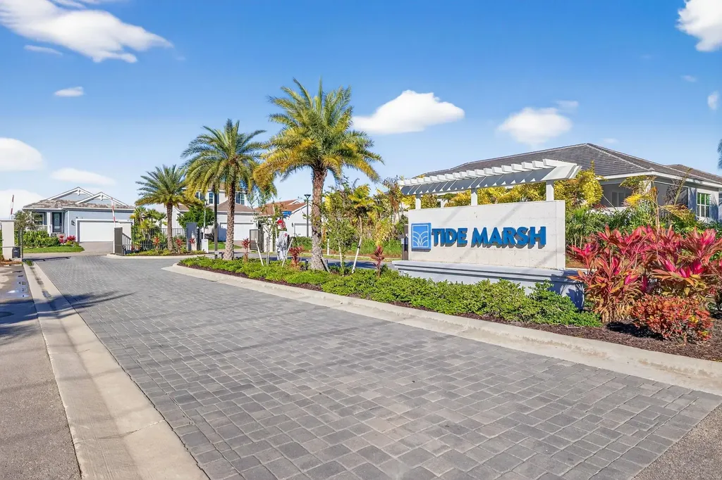 17827 Saddlebunch Key Fort Myers FL 33908