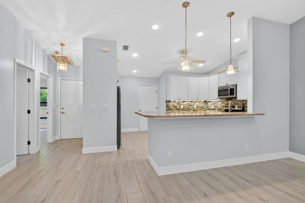 5365 Governors Drive Fort Myers FL 33907