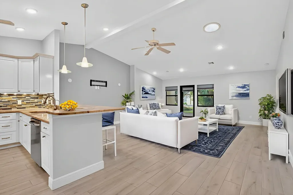 5365 Governors Drive Fort Myers FL 33907