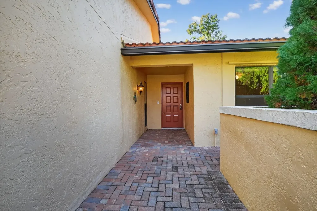 5365 Governors Drive Fort Myers FL 33907