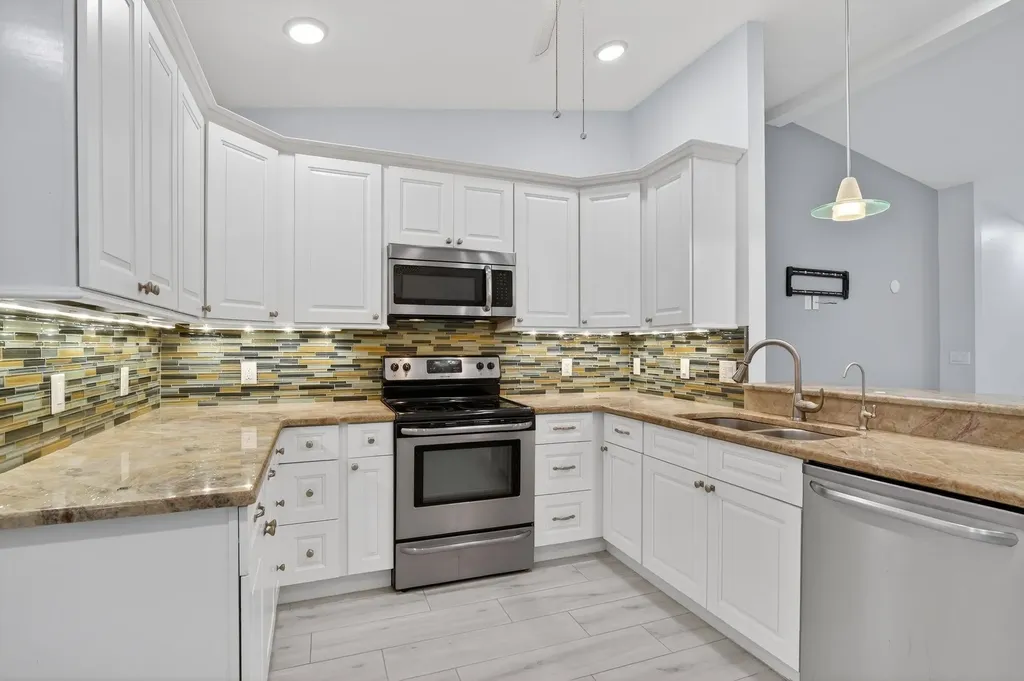 5365 Governors Drive Fort Myers FL 33907