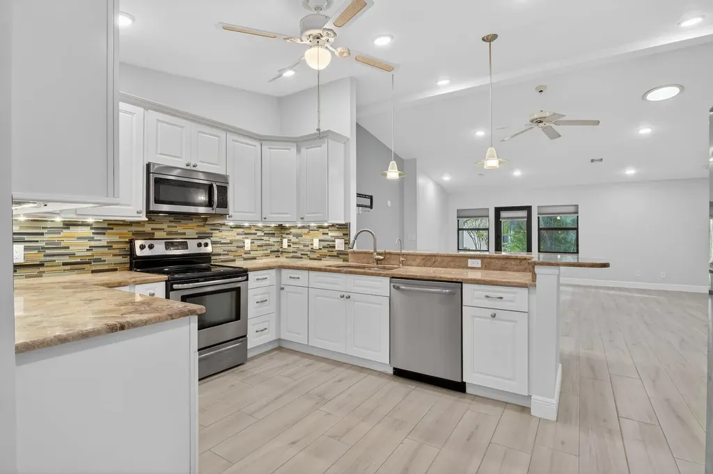 5365 Governors Drive Fort Myers FL 33907