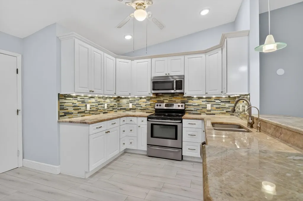 5365 Governors Drive Fort Myers FL 33907