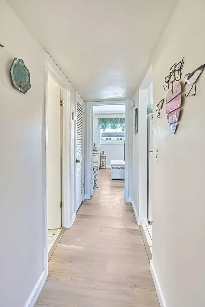 601 Periwinkle Way Sanibel FL 33957