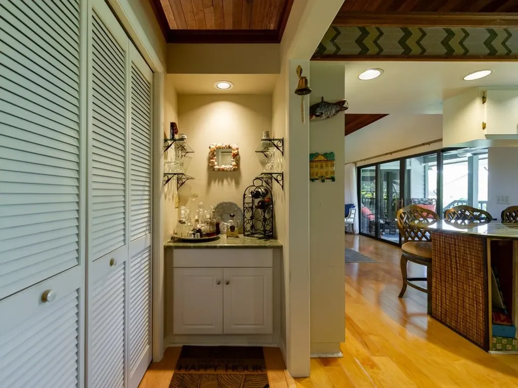 1379 Albatross Road Sanibel FL 33957