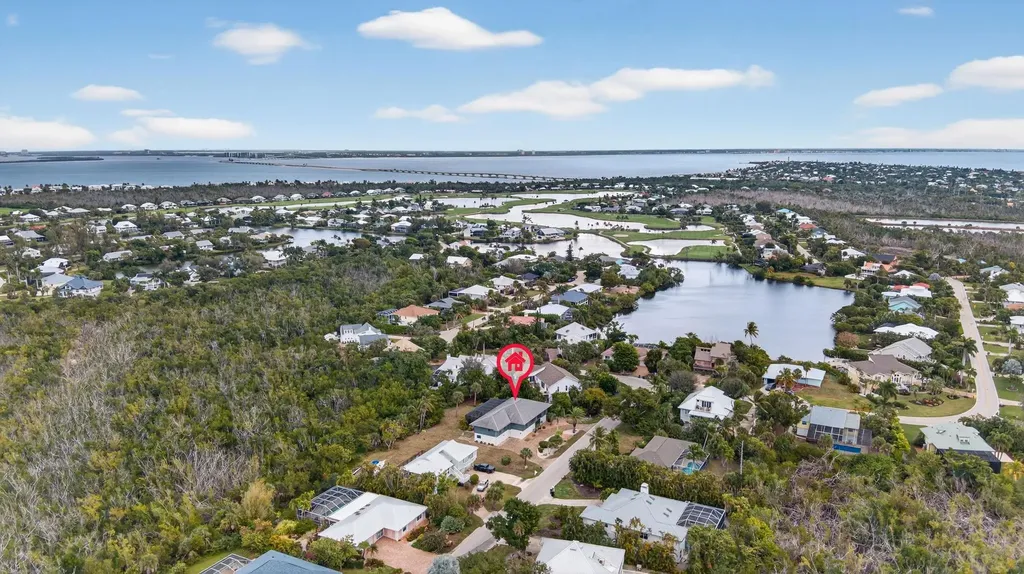 1379 Albatross Road Sanibel FL 33957