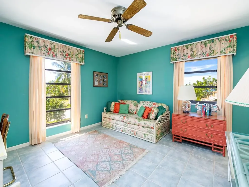 1379 Albatross Road Sanibel FL 33957