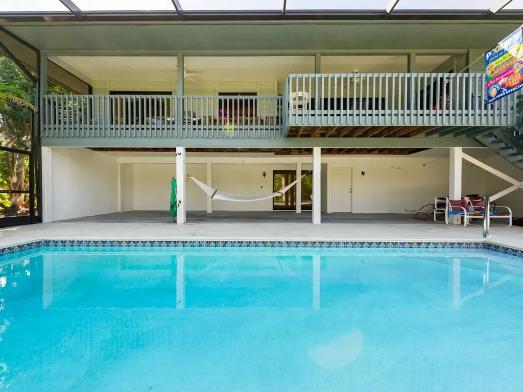 1379 Albatross Road Sanibel FL 33957