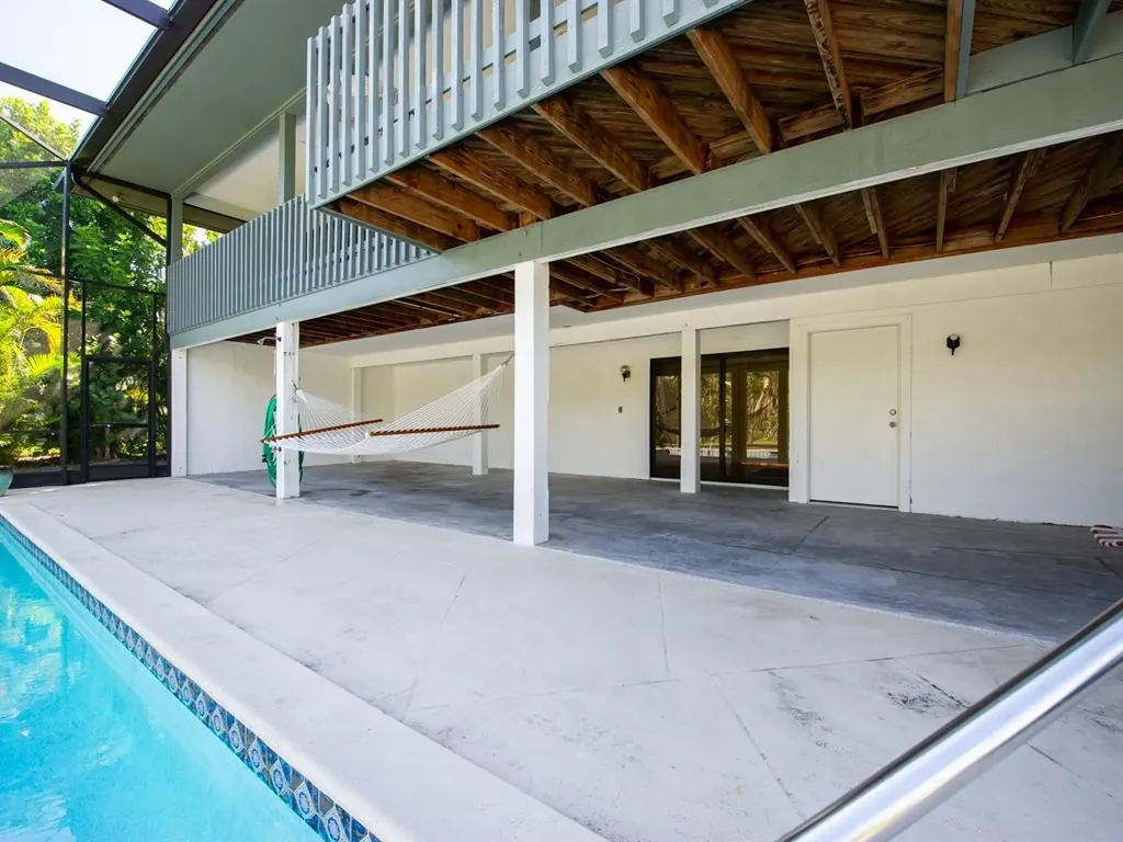 1379 Albatross Road Sanibel FL 33957