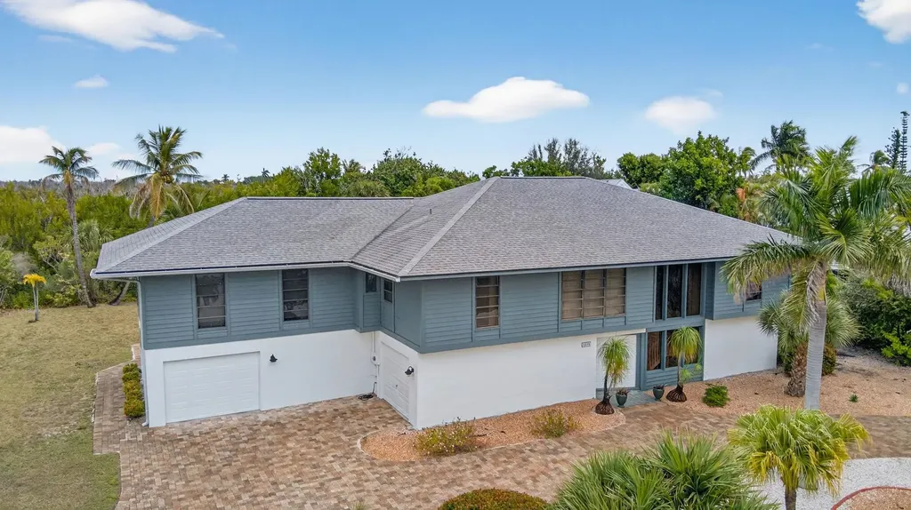 1379 Albatross Road Sanibel FL 33957