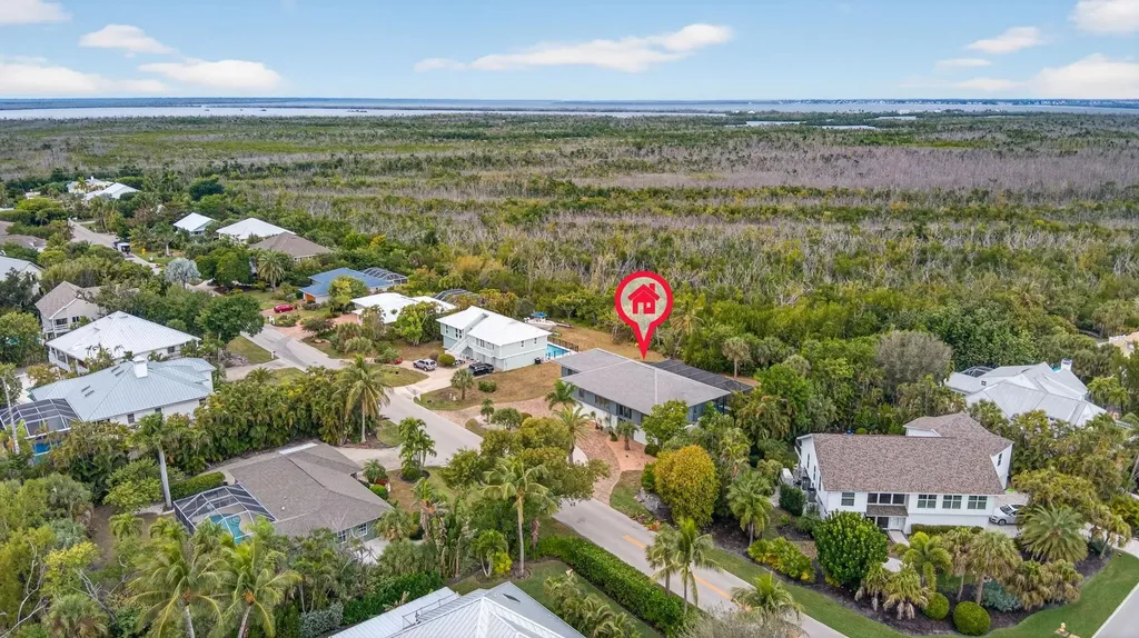 1379 Albatross Road Sanibel FL 33957
