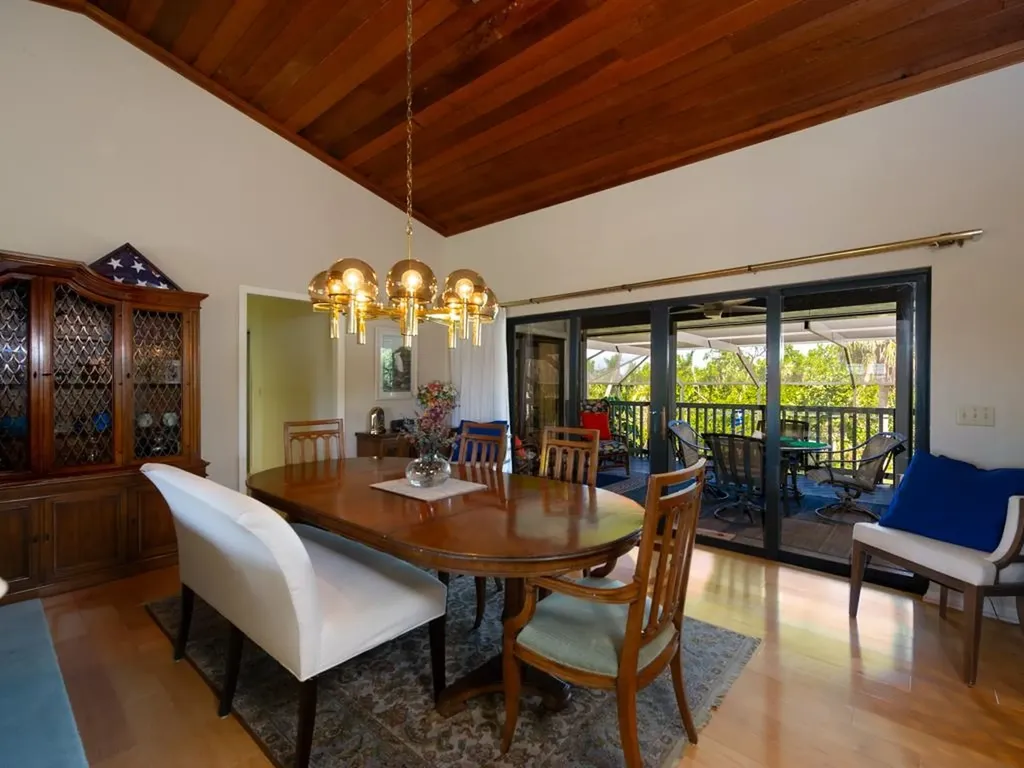 1379 Albatross Road Sanibel FL 33957