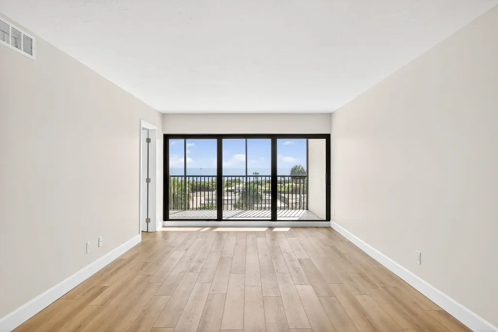 2737 W Gulf Drive Sanibel FL 33957