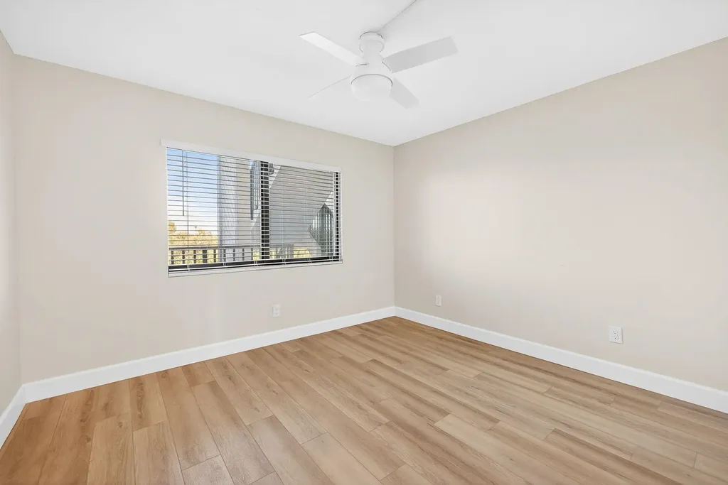 2737 W Gulf Drive Sanibel FL 33957