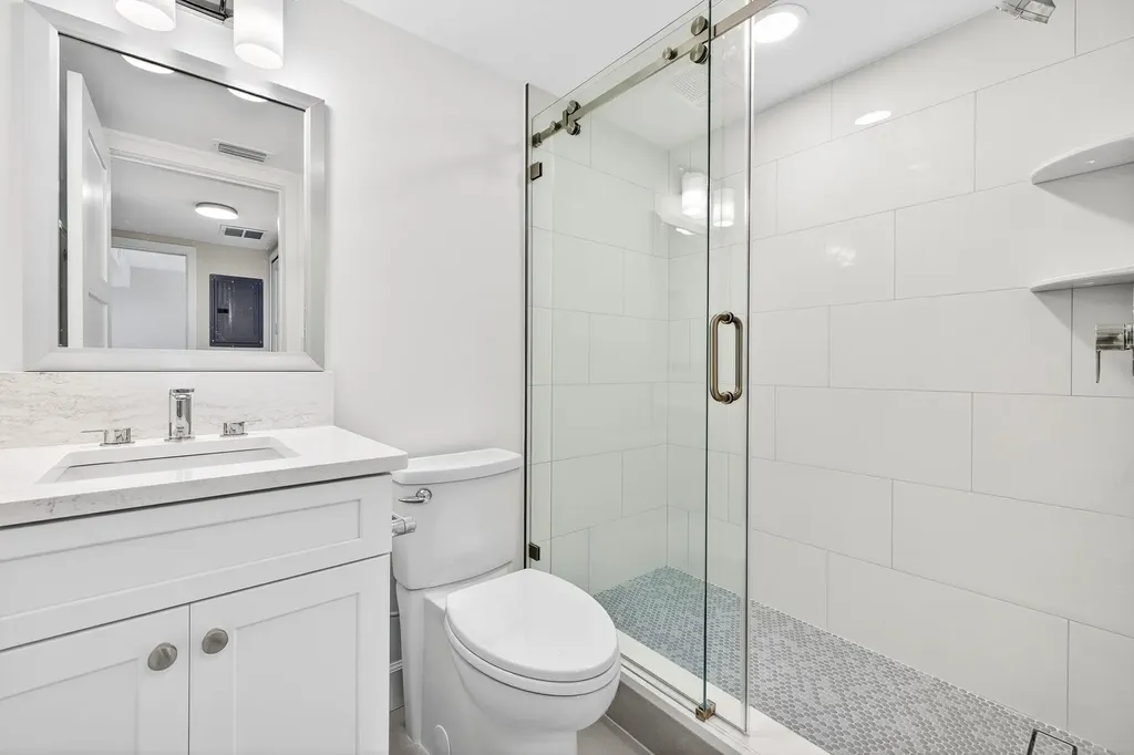 2737 W Gulf Drive Sanibel FL 33957