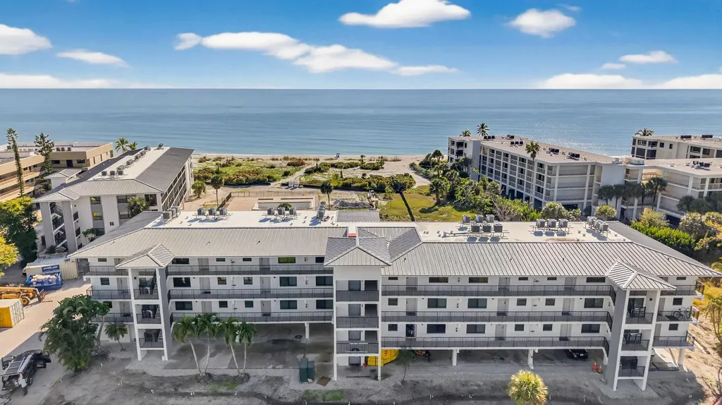 2737 W Gulf Drive Sanibel FL 33957