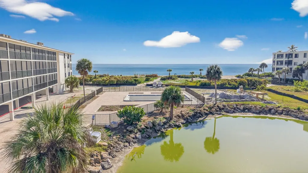 2737 W Gulf Drive Sanibel FL 33957