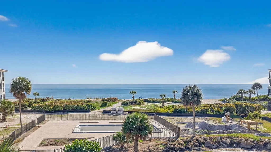 2737 W Gulf Drive Sanibel FL 33957