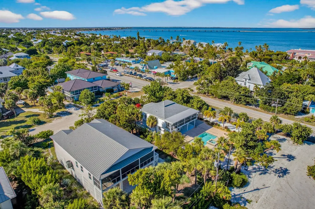 1160 Buttonwood Lane Sanibel FL 33957