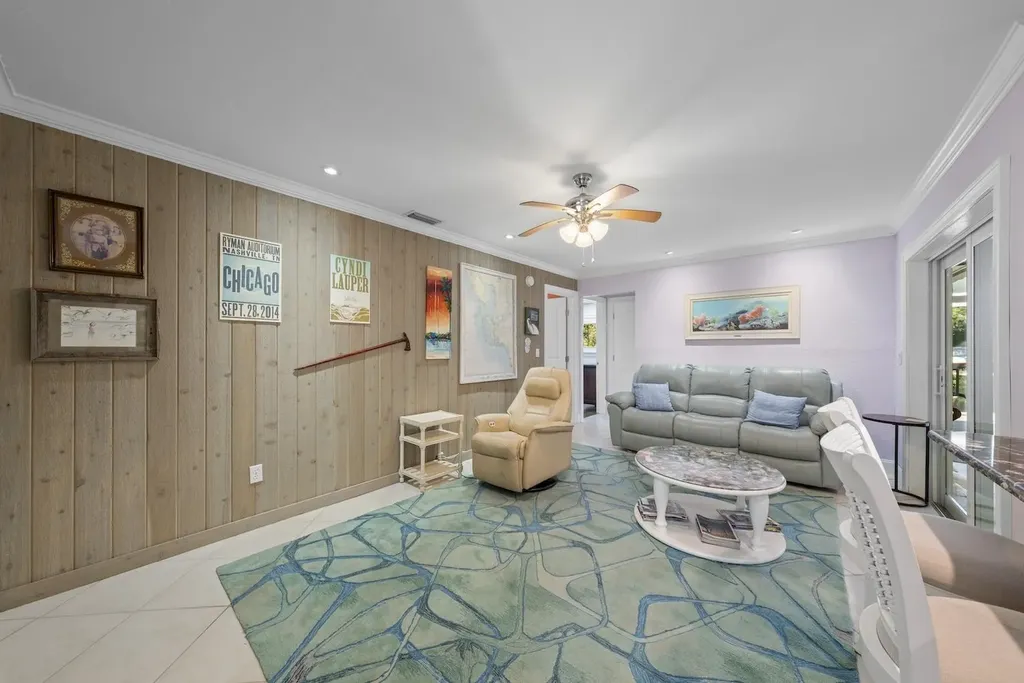 1056 S Yachtsman Drive Sanibel FL 33957