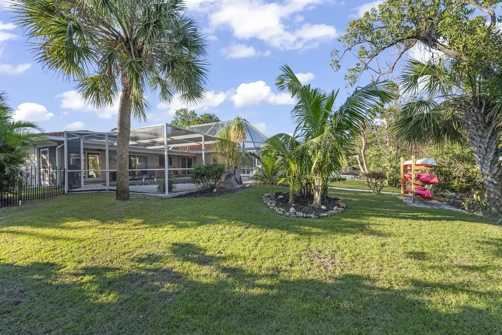 1056 S Yachtsman Drive Sanibel FL 33957
