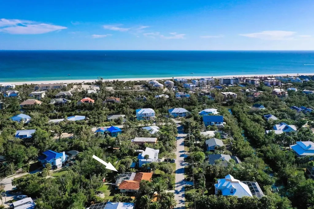 1056 S Yachtsman Drive Sanibel FL 33957