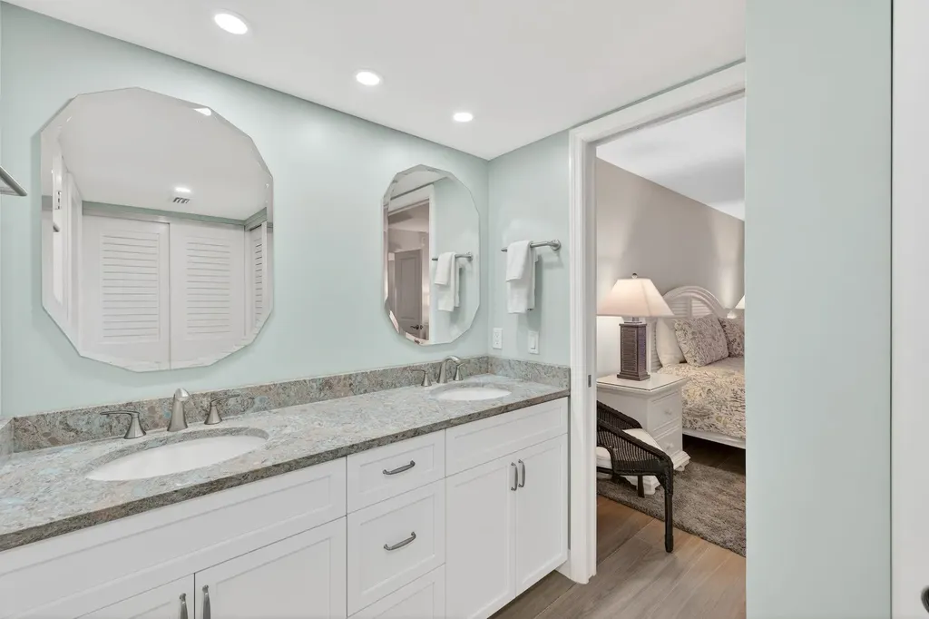 2445 W Gulf Drive Sanibel FL 33957