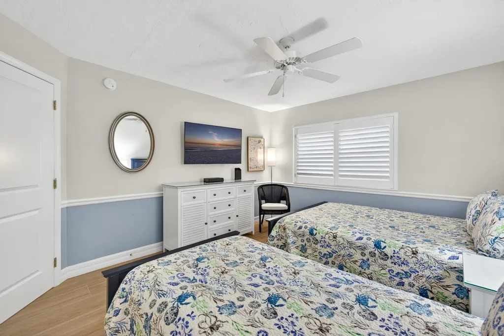 2445 W Gulf Drive Sanibel FL 33957