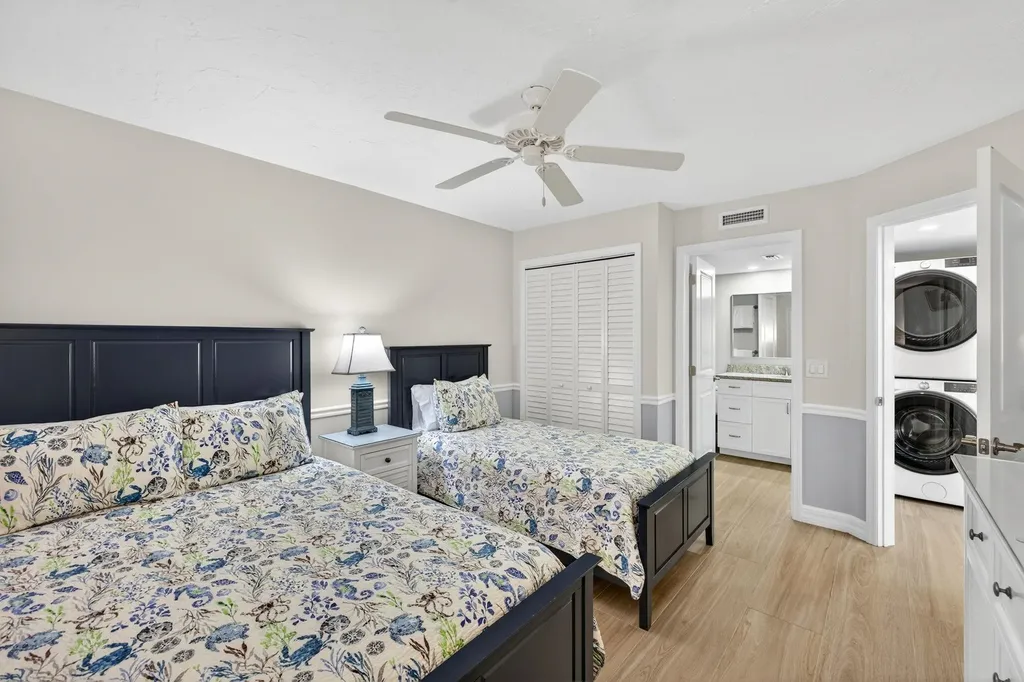 2445 W Gulf Drive Sanibel FL 33957